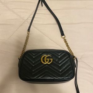 Gucci crossbody quilted excellent condition